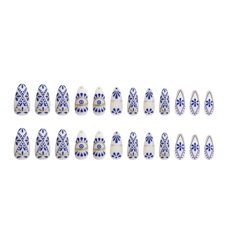 Kunstvolles Nageldesign Karnz