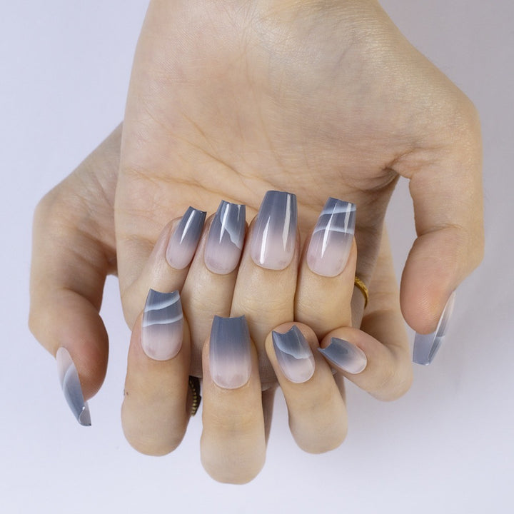 Elegante Nagelpflege Karnz