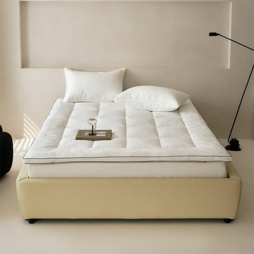 Gepolsterter Matratzen-Topper aus gesteppter Mikrofaser und Baumwoll-Comfort