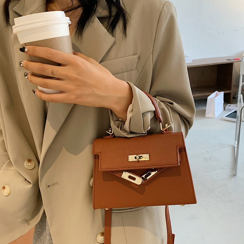 Strukturierte Kunstleder-Handtasche Karnz