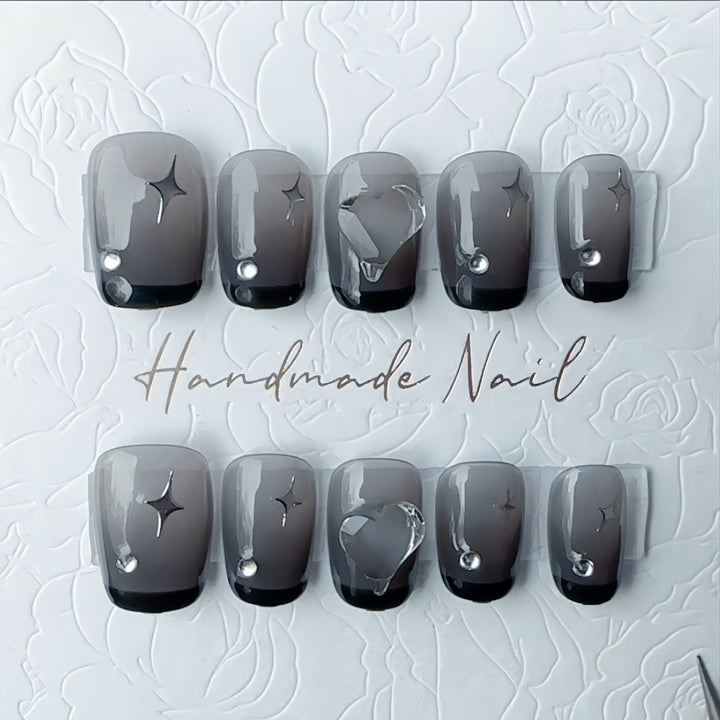 Einzigartiges artikuliertes Nageldesign Karnz
