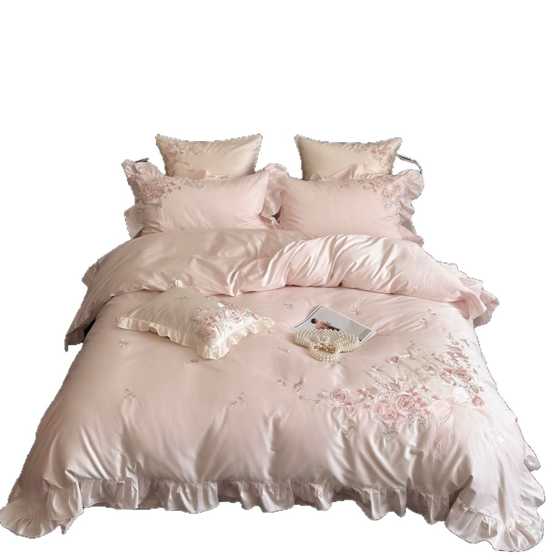 Satin-Effekt Floral Besticktes Bettbezug Set mit Rüsche und Dekorativen Kissenbezügen