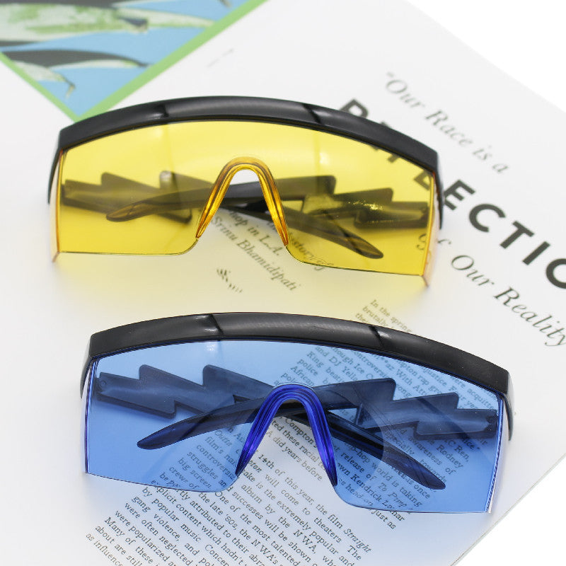 Damen Sicherheitsbrille im modernen Design Karnz