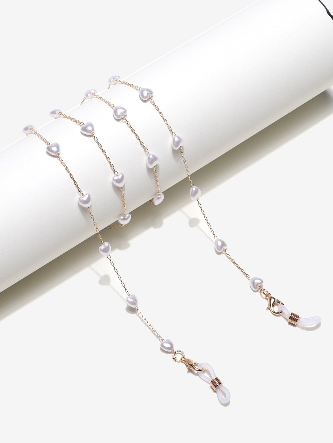Eleganter herzförmiger Perlenkette Brillenhalter Karnz