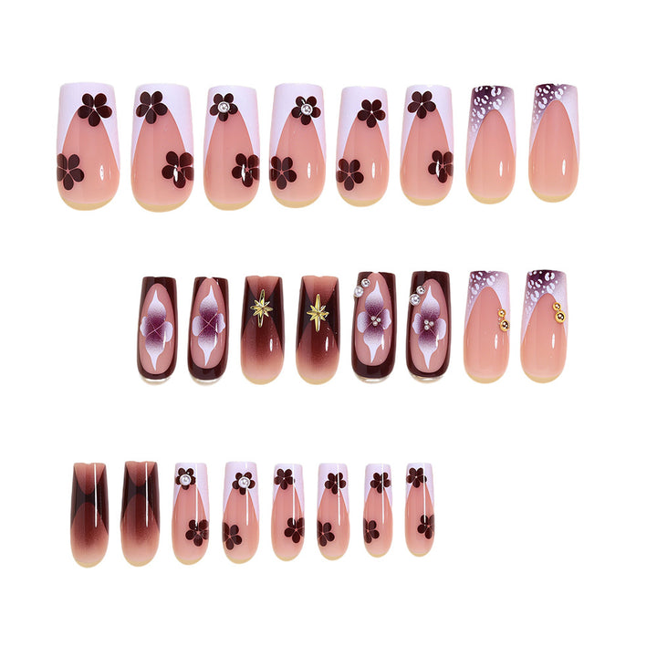 Künstlerisches Acryl-Nageldesign-Set mit floralen und goldenen Akzenten Karnz