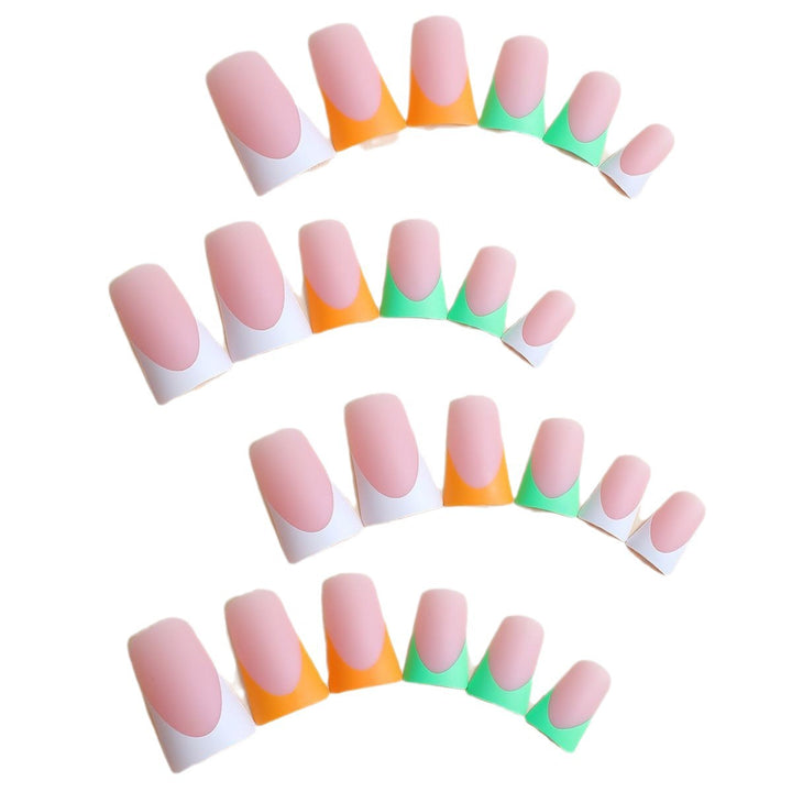 Kunstnagelset mit kreativem Farbverlauf Karnz