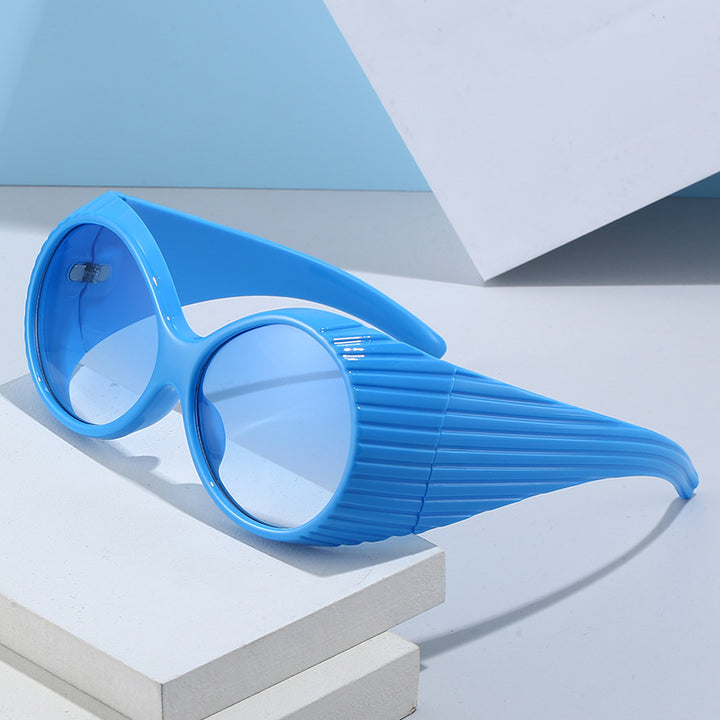 Damen Extravagante Sonnenbrille mit einzigartigem Wellendesign Karnz