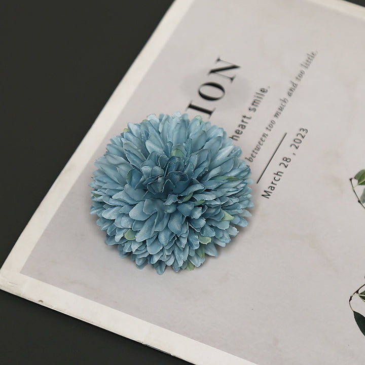 Elegante Chrysanthemen Blüten Haarschmuck