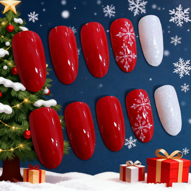 Elegante dekorative Weihnachtsnagelkunst Karnz