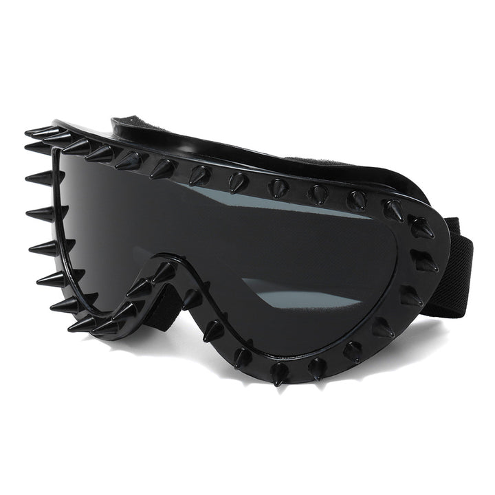 Damen stylische Schutzbrille mit markantem Spike-Design Karnz