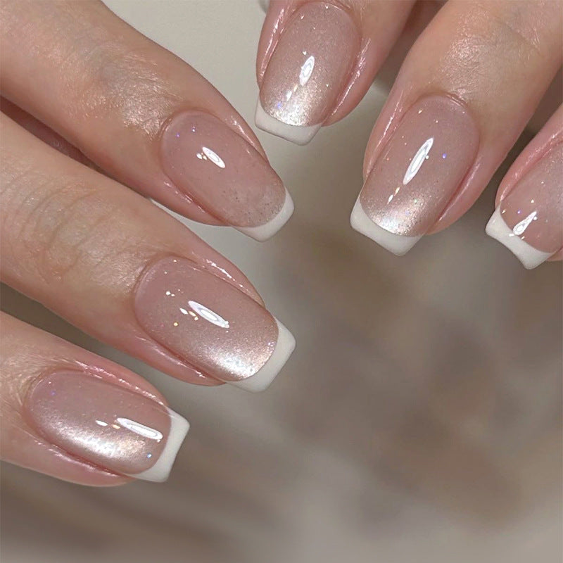 Glänzende Französische Spitze Gel Nagelverlängerungen Karnz
