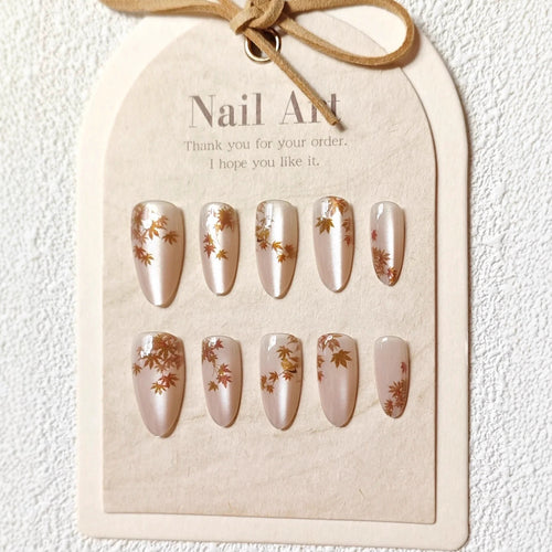 Elegantes herbstliches Nagelkunst-Set