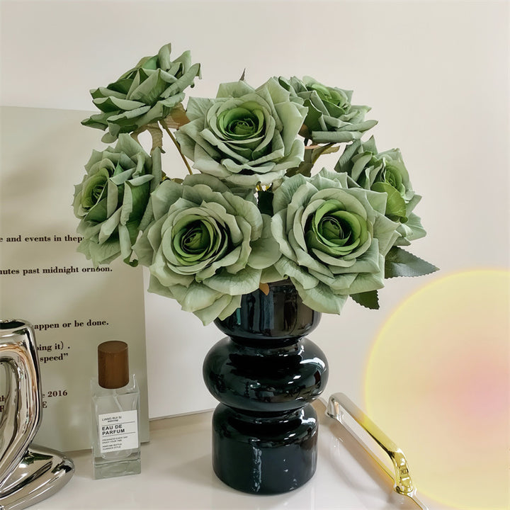 Faux Rosenblumenarrangement