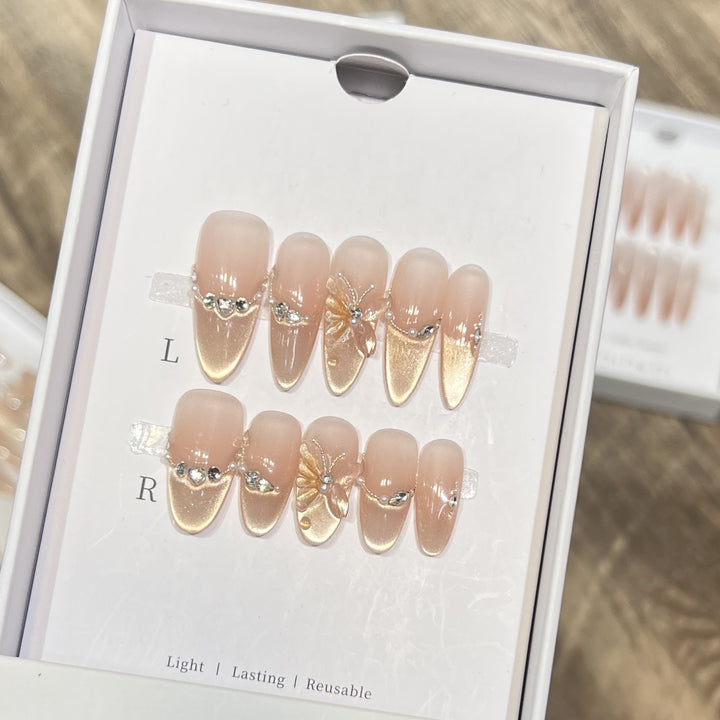 Elegante Schmetterling-Akzent Druck-Nagel-Set Karnz