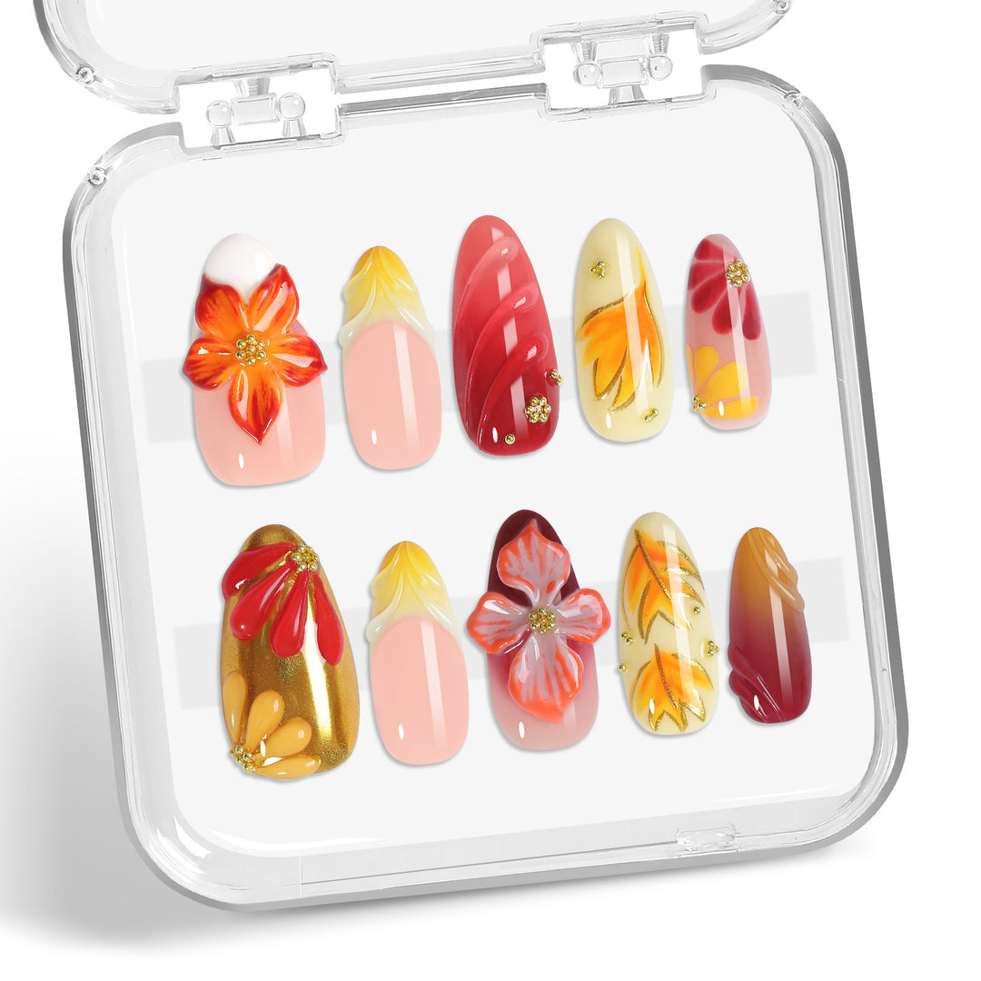 Kunstnagel-Set mit floralen Designs und glamourösen Verzierungen Karnz