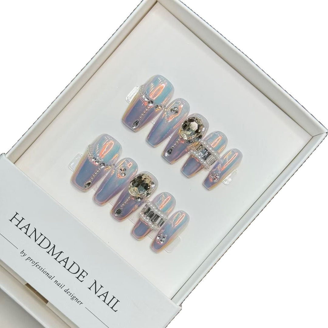 Luxuriöses mit Strass verziertes Press-On-Nagelset