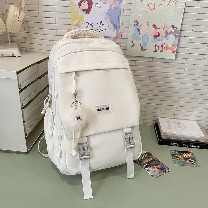 Stylische Multi-Funktions-Rucksack mit dekorativen Merkmalen Karnz