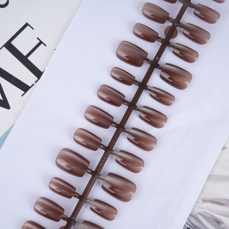 Künstlerisches Ombre Press-On Nagelspitzen Set Karnz