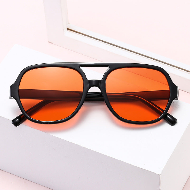 Damen quadratische Brille mit klarem Rahmen und modischem Design Karnz
