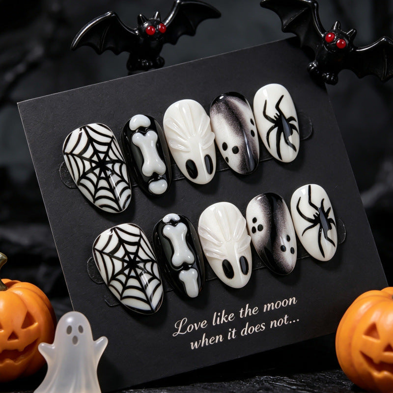 Kreative Halloween-Themen Presse-Nagelkunst