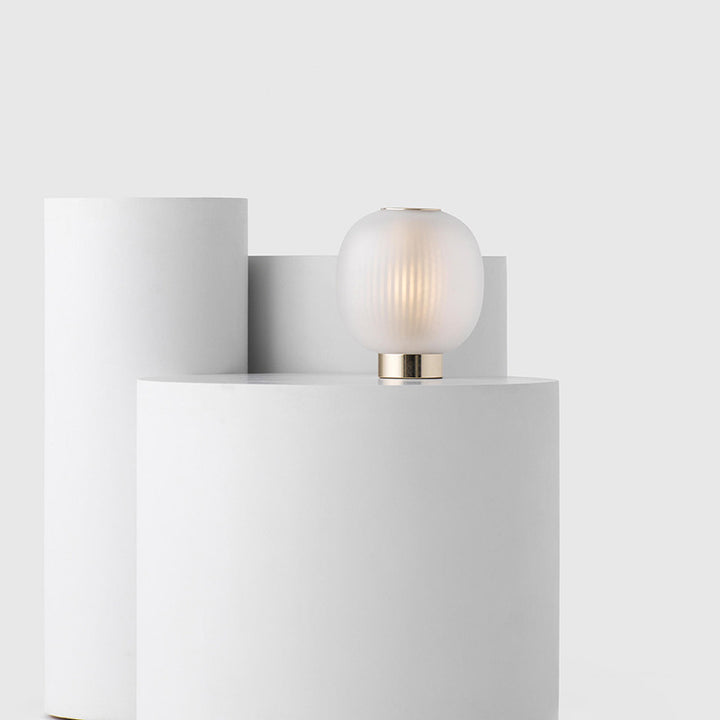 Elegante Frosted Glass Tischlampe