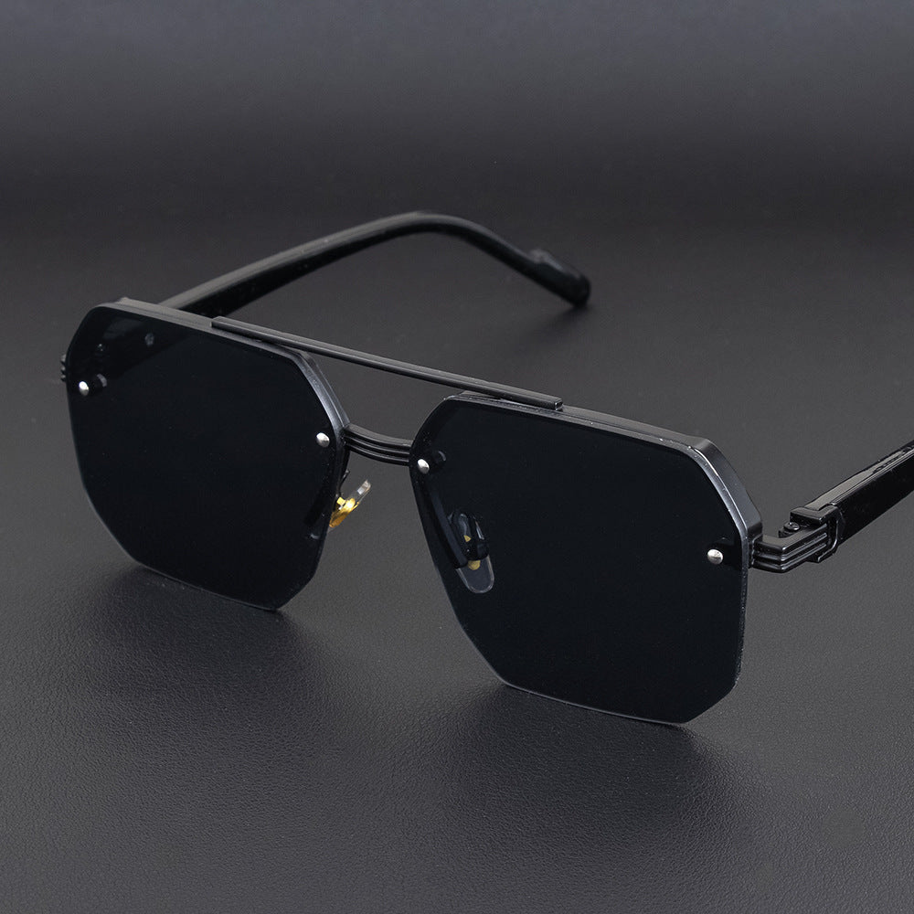 Geometrische Metallrahmen-Sonnenbrille Karnz