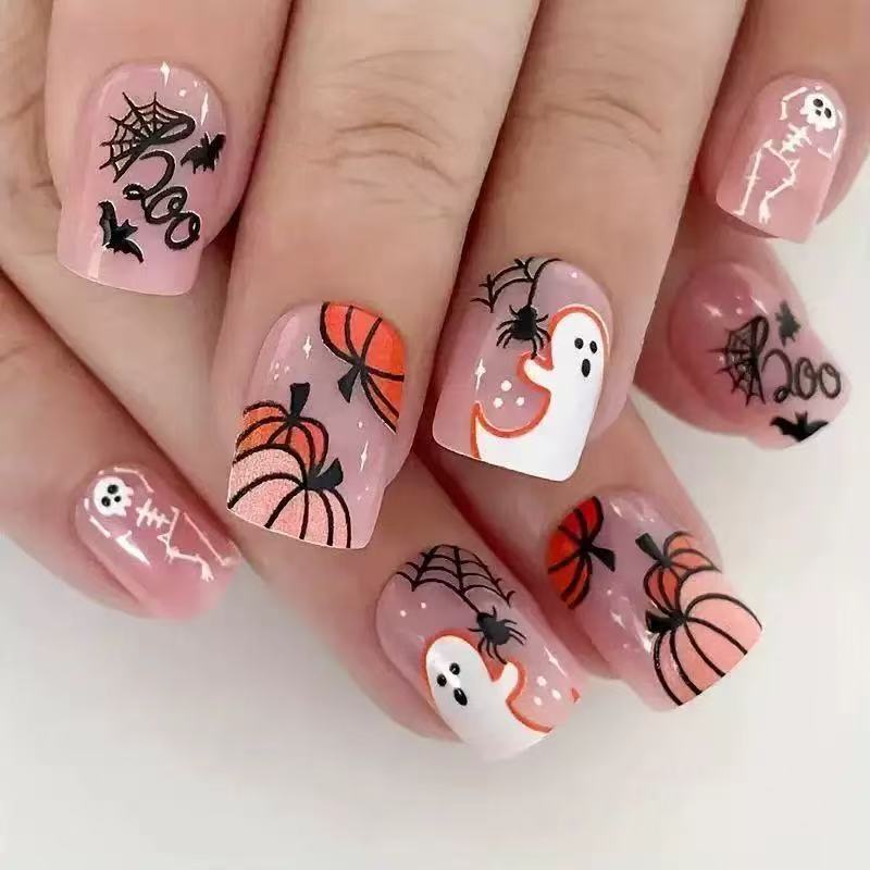 Halloween Kunstnagelset mit gruseligen 3D-Motiven und Spinnenverzierungen Karnz