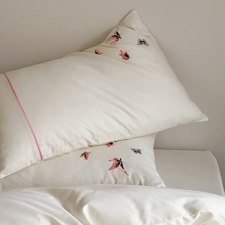 Satin-Jacquard Bettwäsche-Set mit bestickten Schmetterlingsdetails