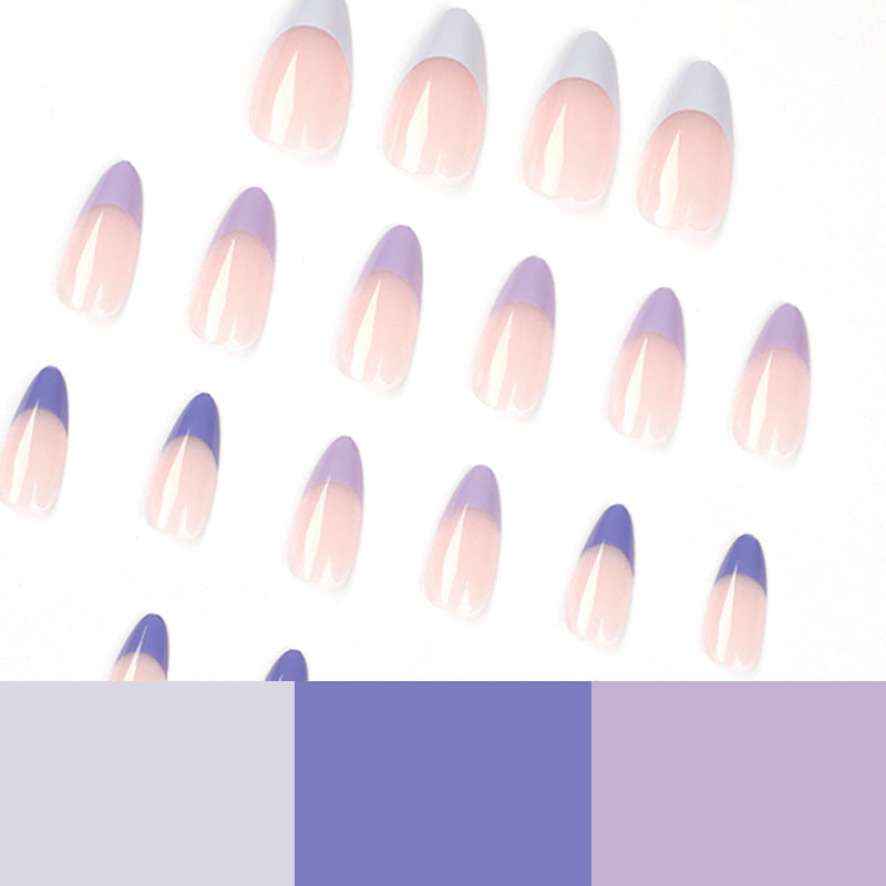 Elegante Nagelkunst mit modernes Ombre-Design Karnz