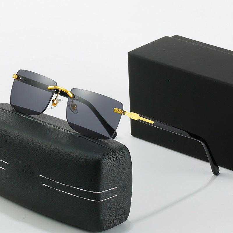 Damen modische Sonnenbrille mit stilvollem, eckigem Rahmen und eleganten Metallakzenten Karnz