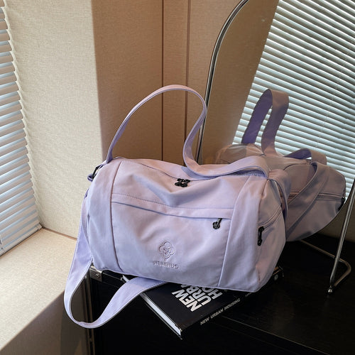 Stylische leichte Duffel Karnz