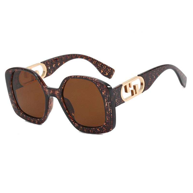 Damen oversized Sonnenbrille mit extravagantem geometrischen Rahmen und eleganten Akzenten Karnz