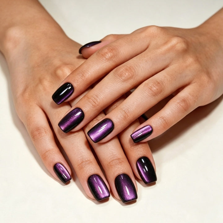 Kunstnägel mit Glänzendem Metallic-Finish und Auffälligen Ombre-Effekten Karnz