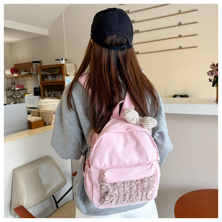 Plüsch Rucksack mit Hochwertiger Oberflächenstruktur Karnz
