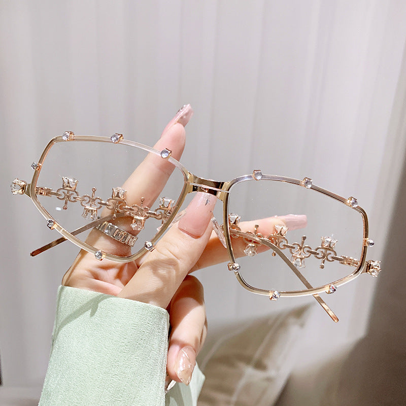 Damen Designer-Brille mit glamourösem Akzent und funkelnden Glitzersteinen Karnz