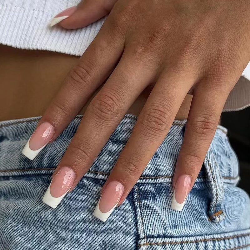 Elegantes French Tip Press-On Nail Set Karnz