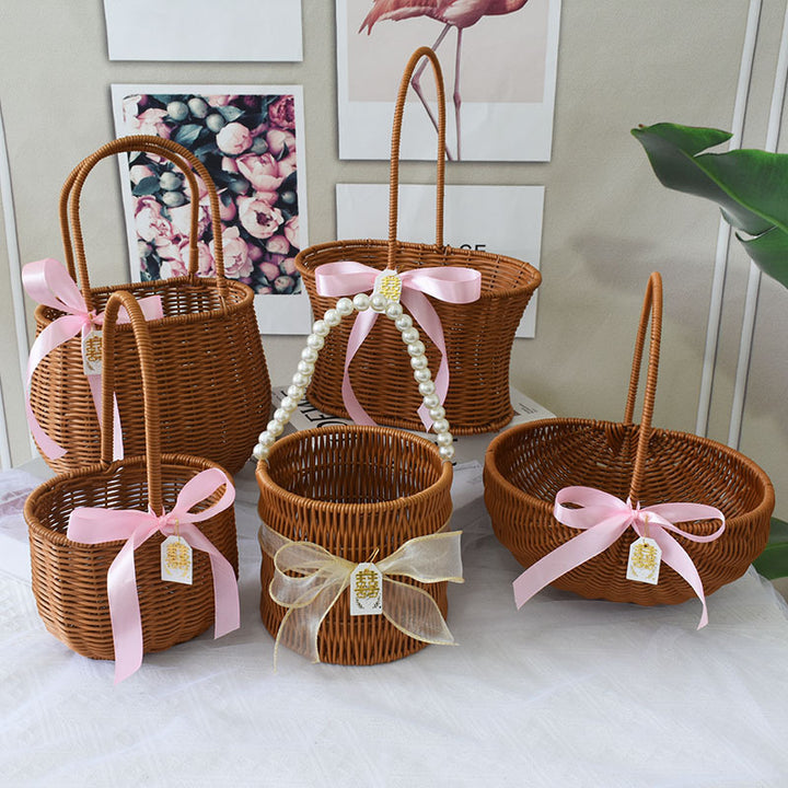 Chice Gewebte Handtasche mit Perlenakzent Karnz