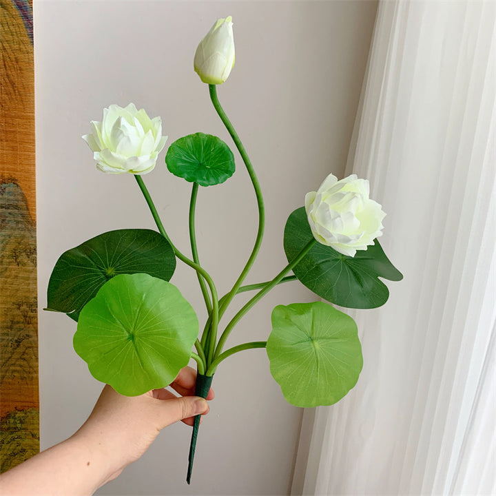Künstliche Lotusblumenarrangement