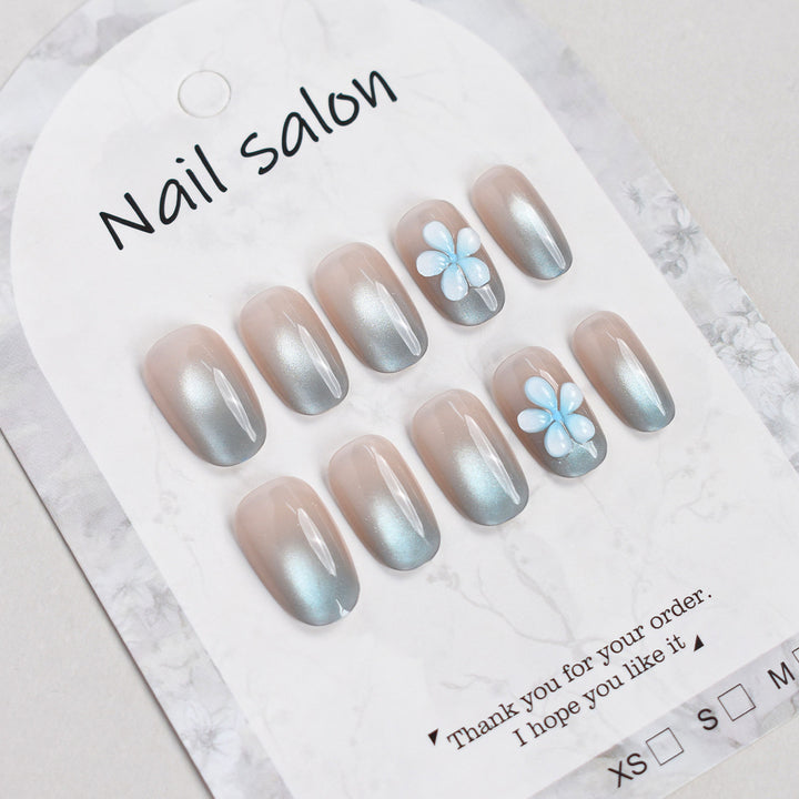 Elegantes Blumendruck-Nagelset Karnz