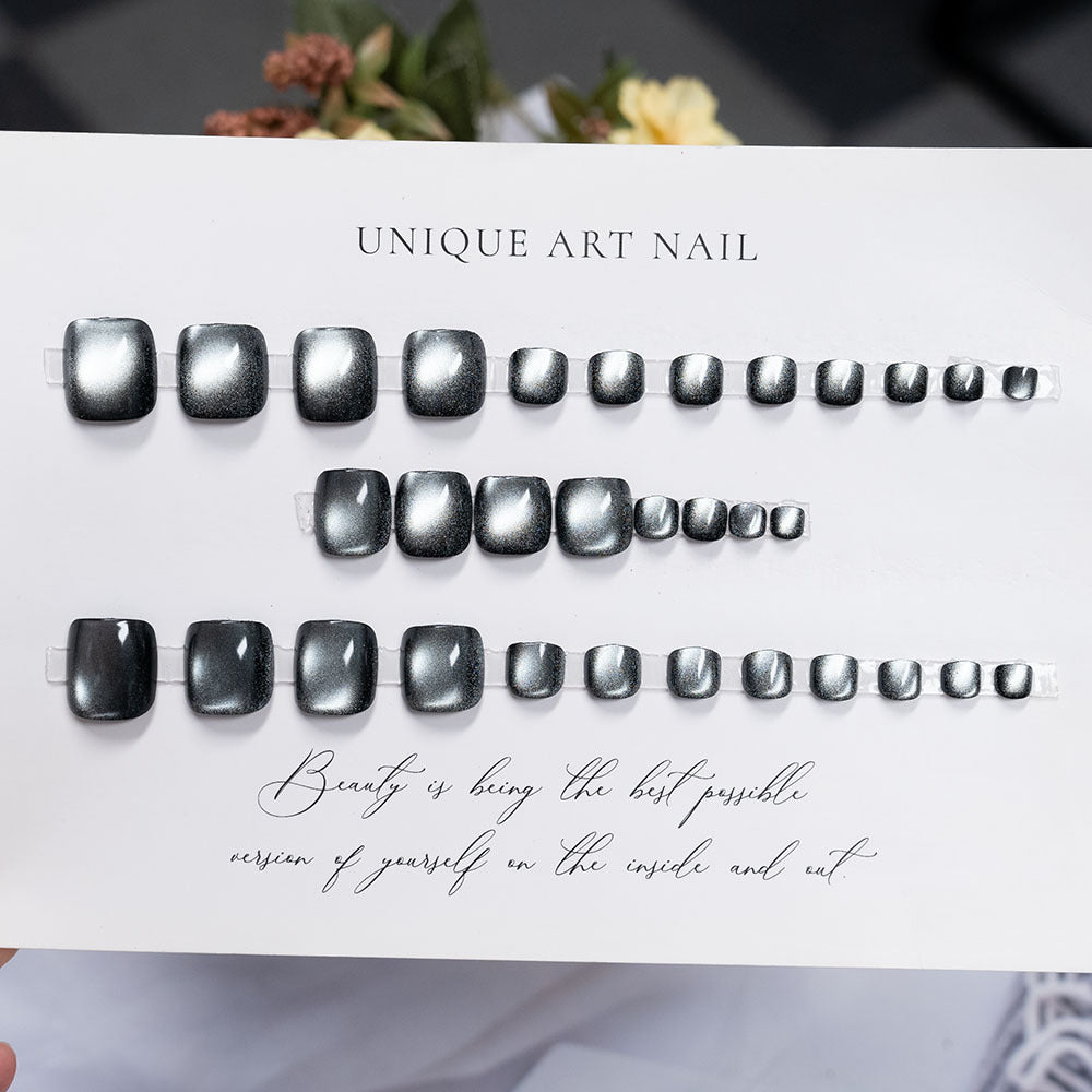 Elegante Metallische Nagelkunst