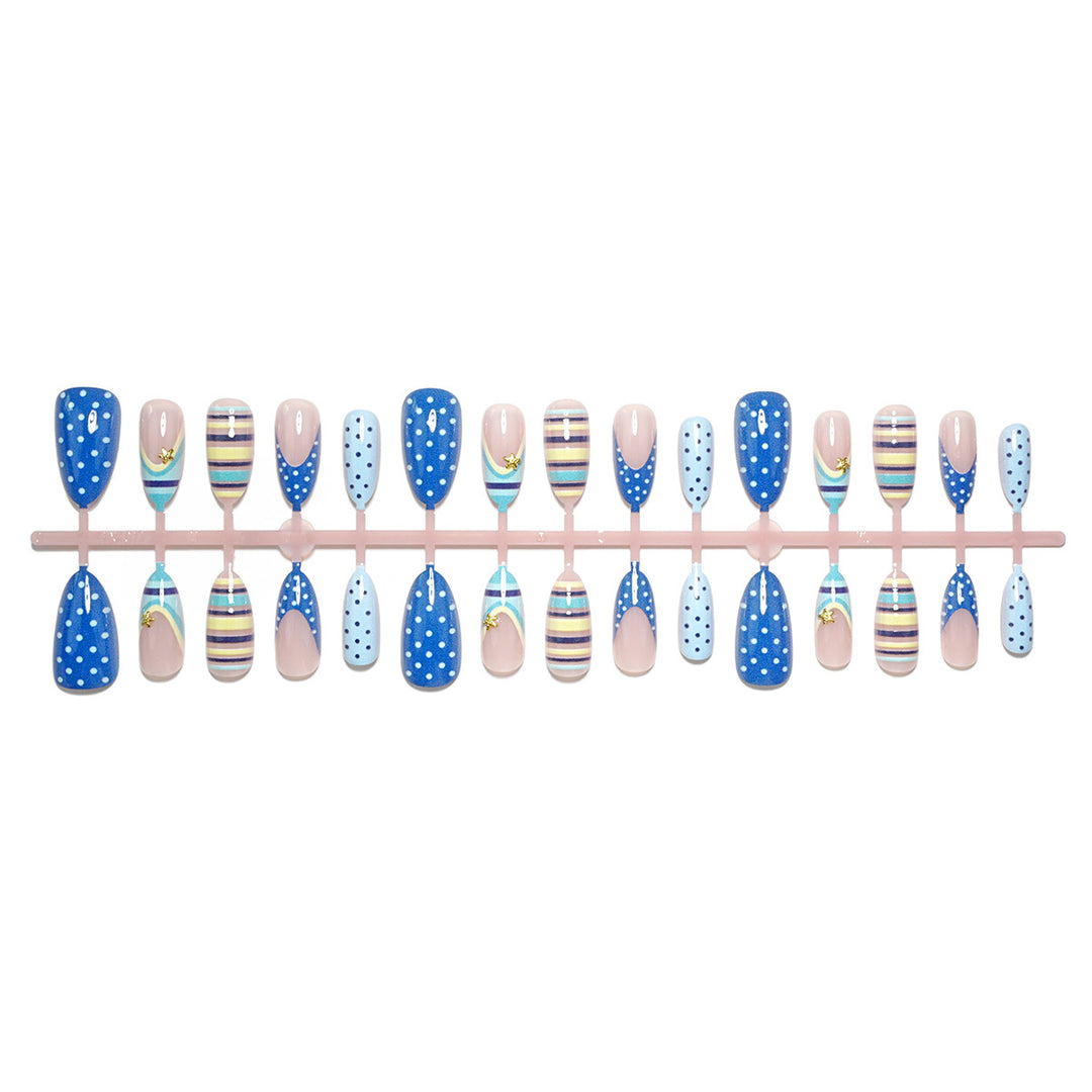 Künstlerische Nagelkunst