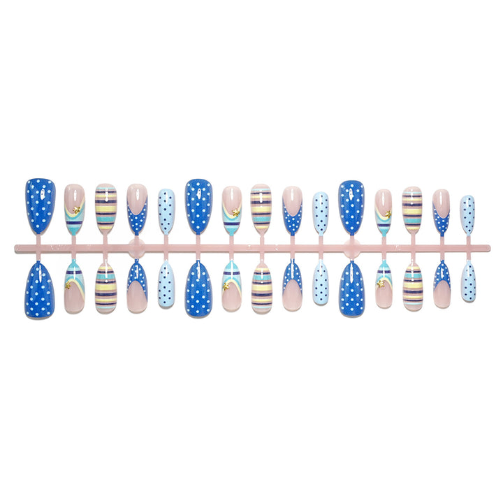 Künstlerische Nagelkunst