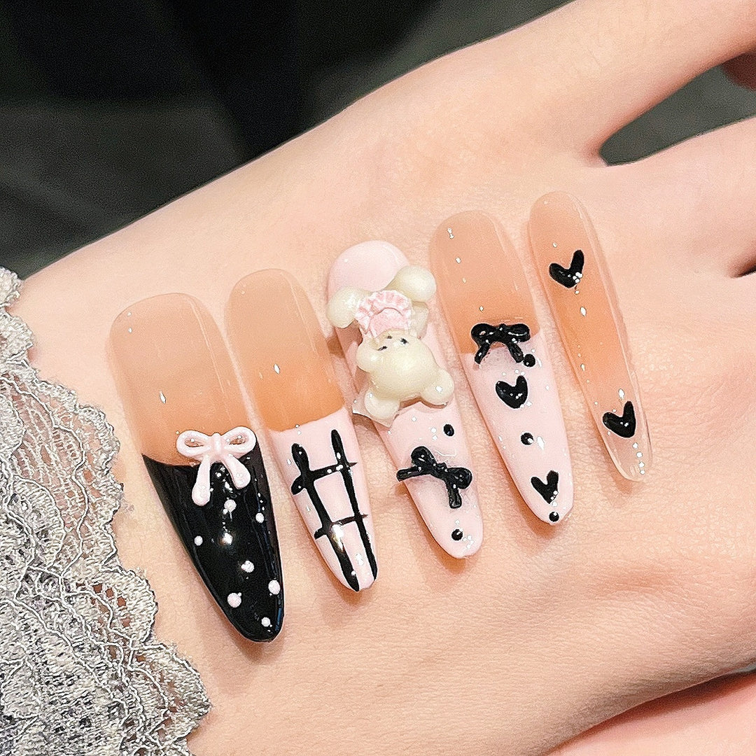 Kreative 3D-Charakter-Themen Druck-on Nagelkunst Karnz