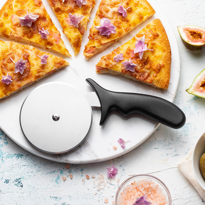 Ergonomischer Pizzaschneider Aus Edelstahl Karnz