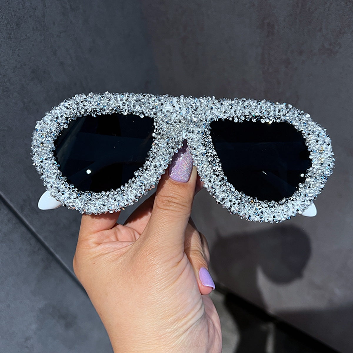 Damen Sonnenbrille mit extravagantem Kristallbesatz Karnz
