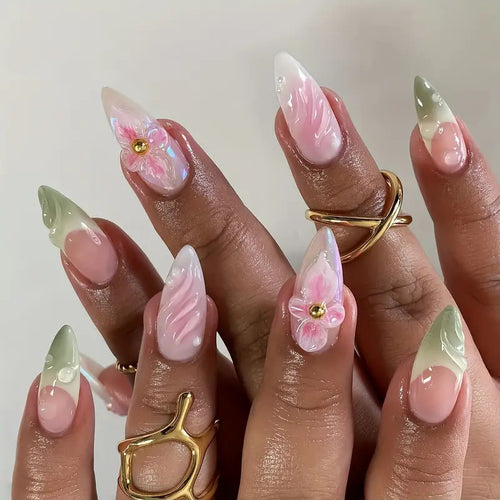 Künstlerische florale 3D Press-On Nagelkunst Karnz