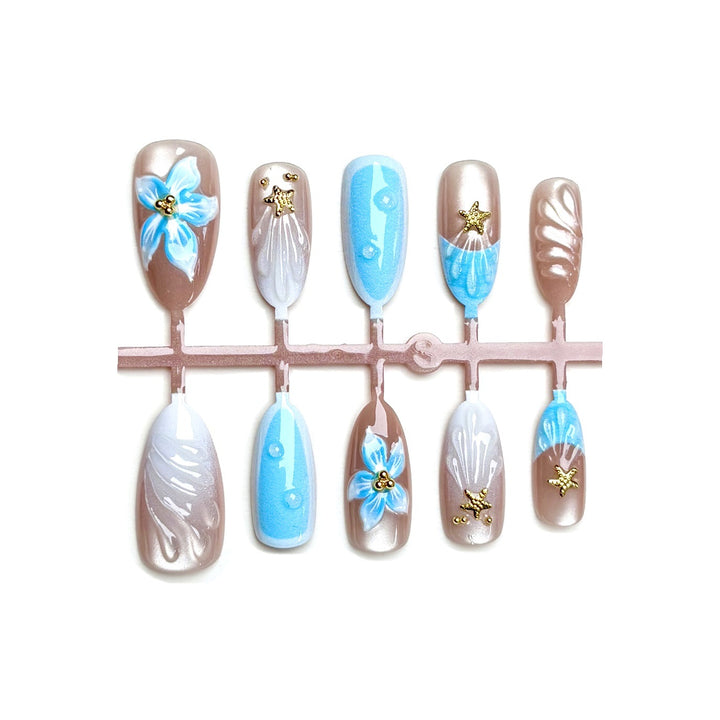 Künstlerisches Press-On Nagelkunstset mit floralen Designs
