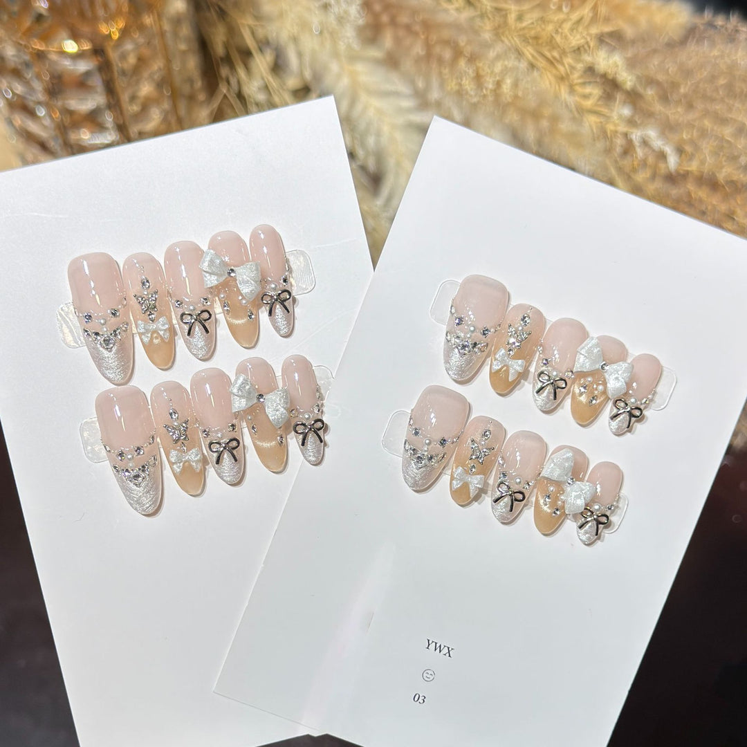 Glamouröses mit Schleifen verziertes Press-On Nagelkunst Set Karnz