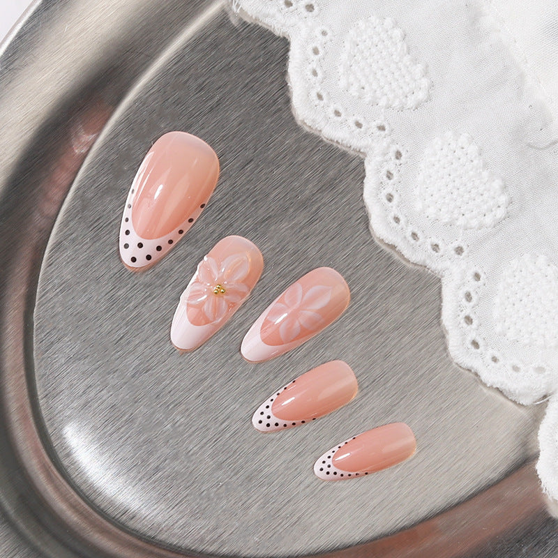 Elegantes florales Kunst-Press-On-Nagelset Karnz