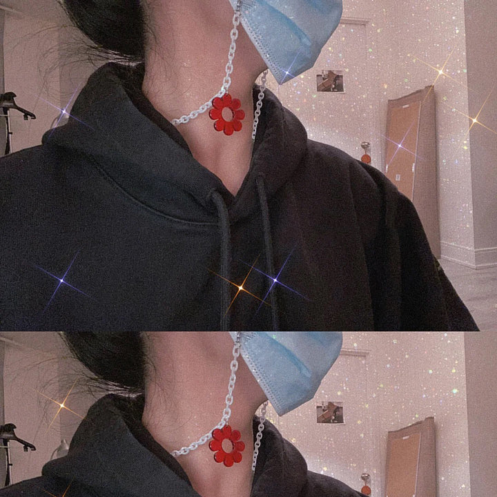 Modisches Kettenband mit Blumenförmigem Anhänger Karnz